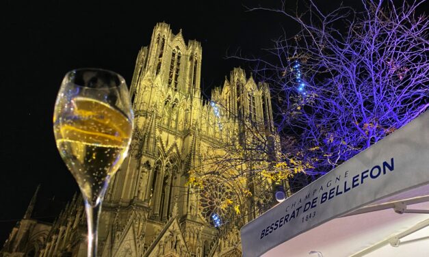 Reims : Démarrage des festivités de noël sur le marché avec Besserat de Bellefon