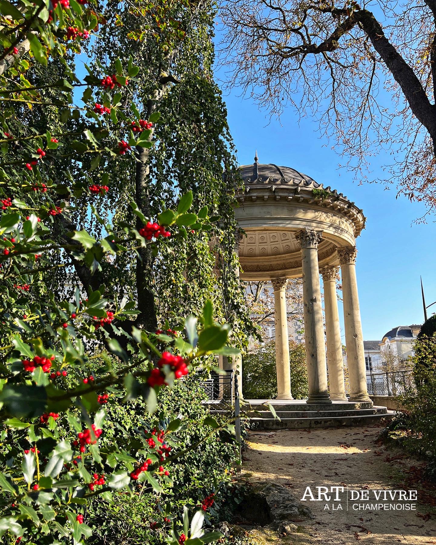 Epernay :  le Temple d’amour du jardin de l’hôtel de ville d’Epernay