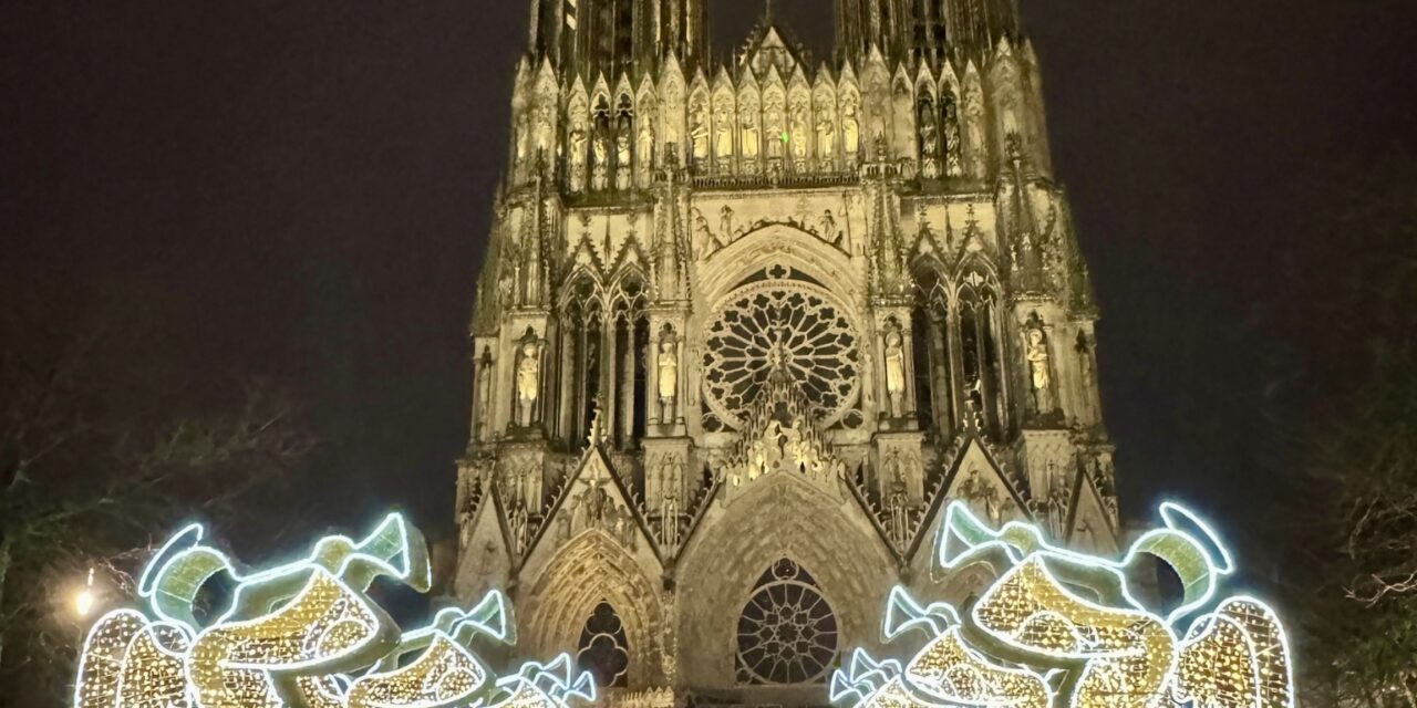 Reims : la Cathédrale revêt ses habits de lumières pour les fêtes de Noël